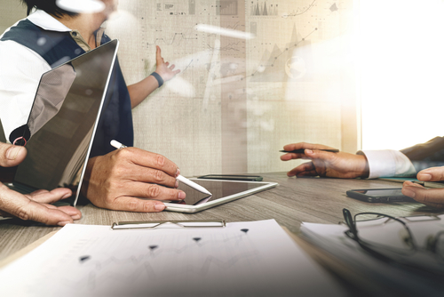 How To Present The Business Strategy In A Pitch Deck