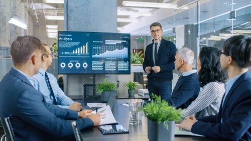 Pitch Deck Outline: What To Include