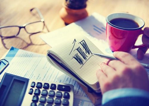 How To Show Traction In A Pitch Deck