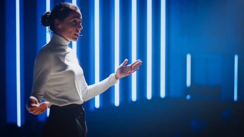 How Storytelling In Pitch Decks Closes More Deals